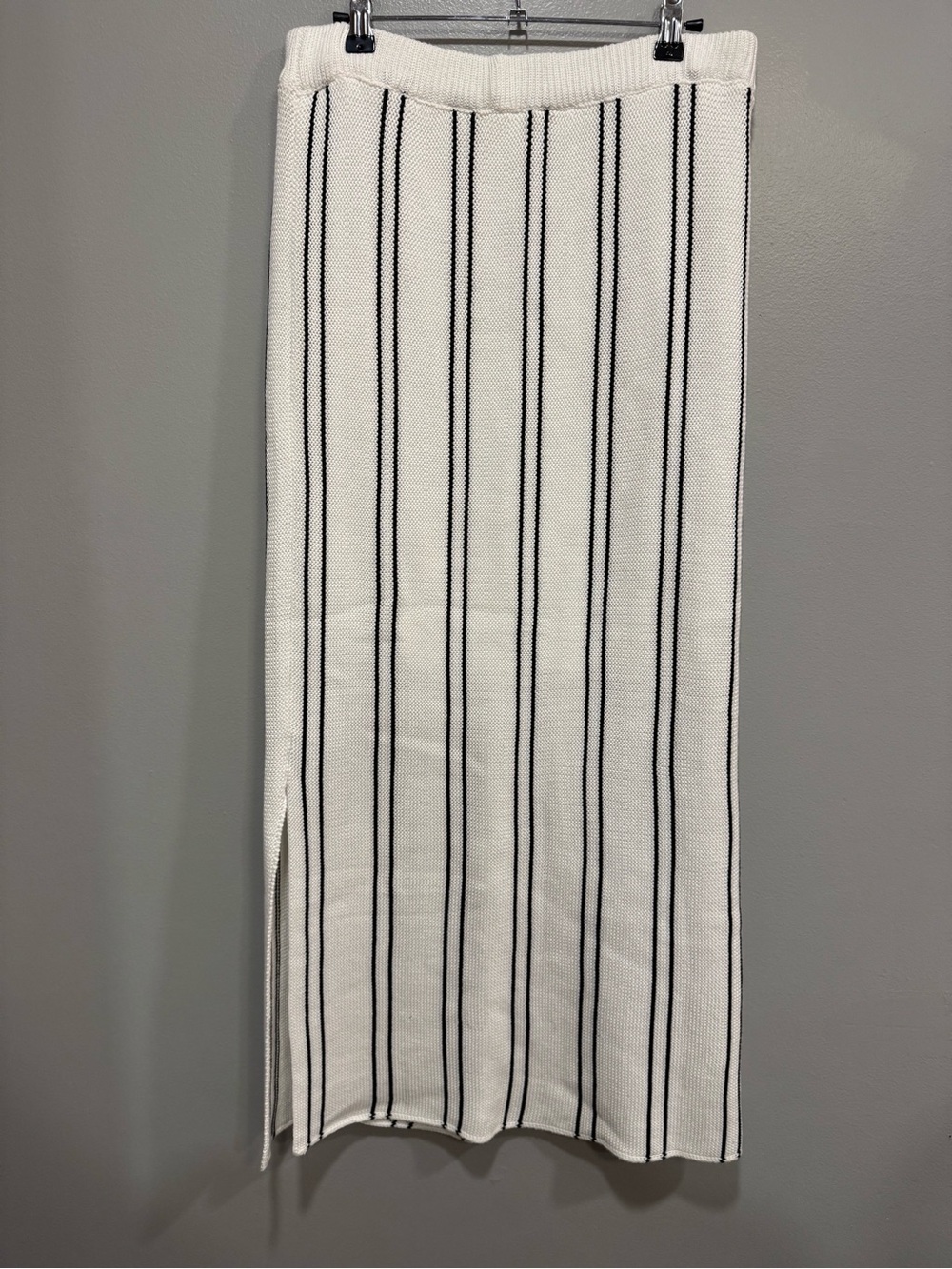 NWT Wishlist Knit Skirt in Black and White - Picture 4 of 11